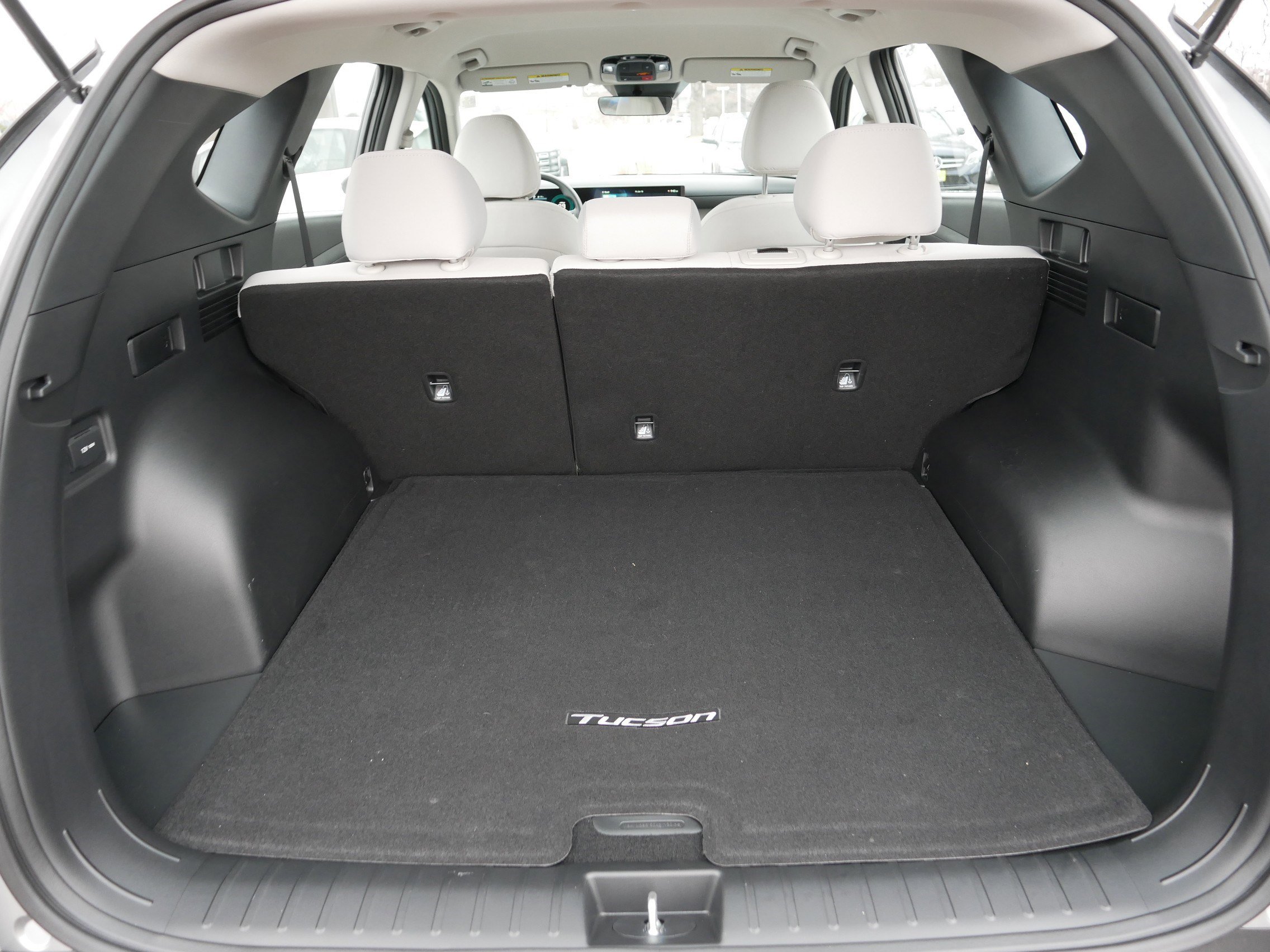 Certified 2025 Hyundai Tucson SE image 18