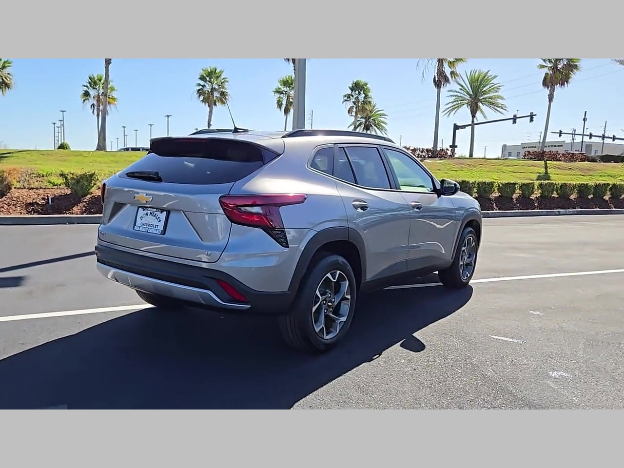 New 2026 Chevrolet Trax LT w/ Driver Confidence Package FWD image 20