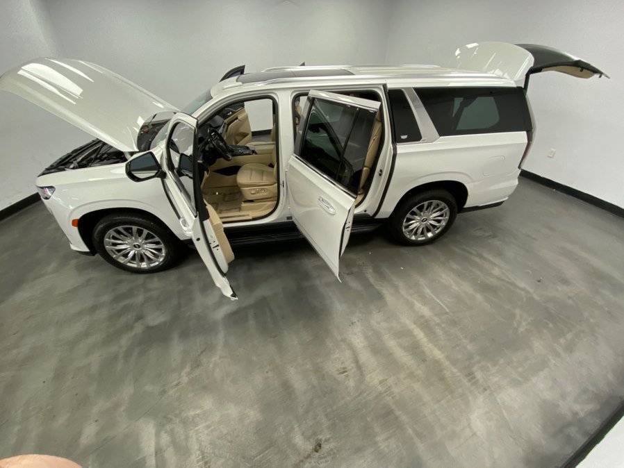 Used 2021 Cadillac Escalade ESV Premium Luxury AWD/4WD image 51