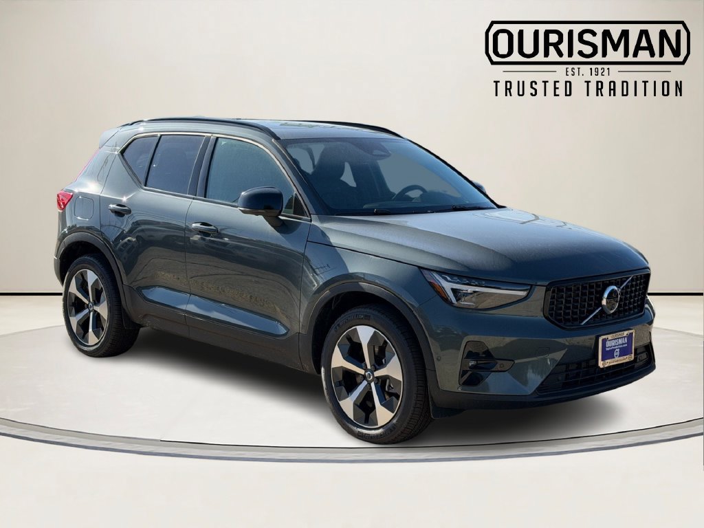 New 2026 Volvo XC40 B5 Plus w/ Protection Package Premier