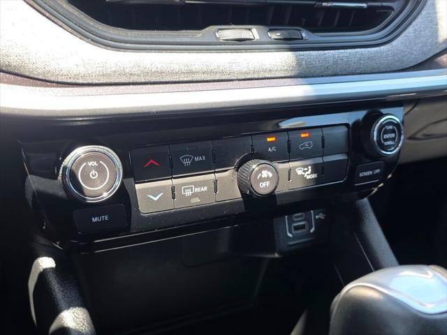 Certified 2022 Jeep Compass Latitude FWD image 29