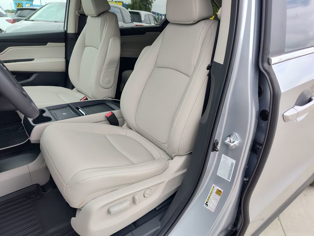 New 2026 Honda Odyssey EX-L image 6