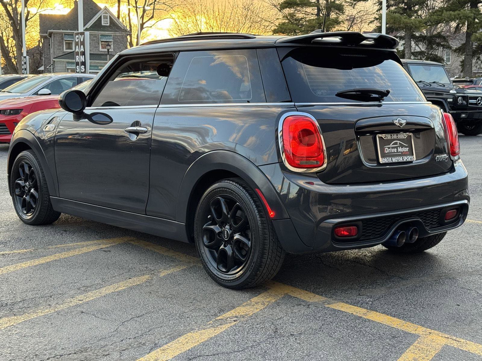 Used 2015 MINI Cooper S image 9