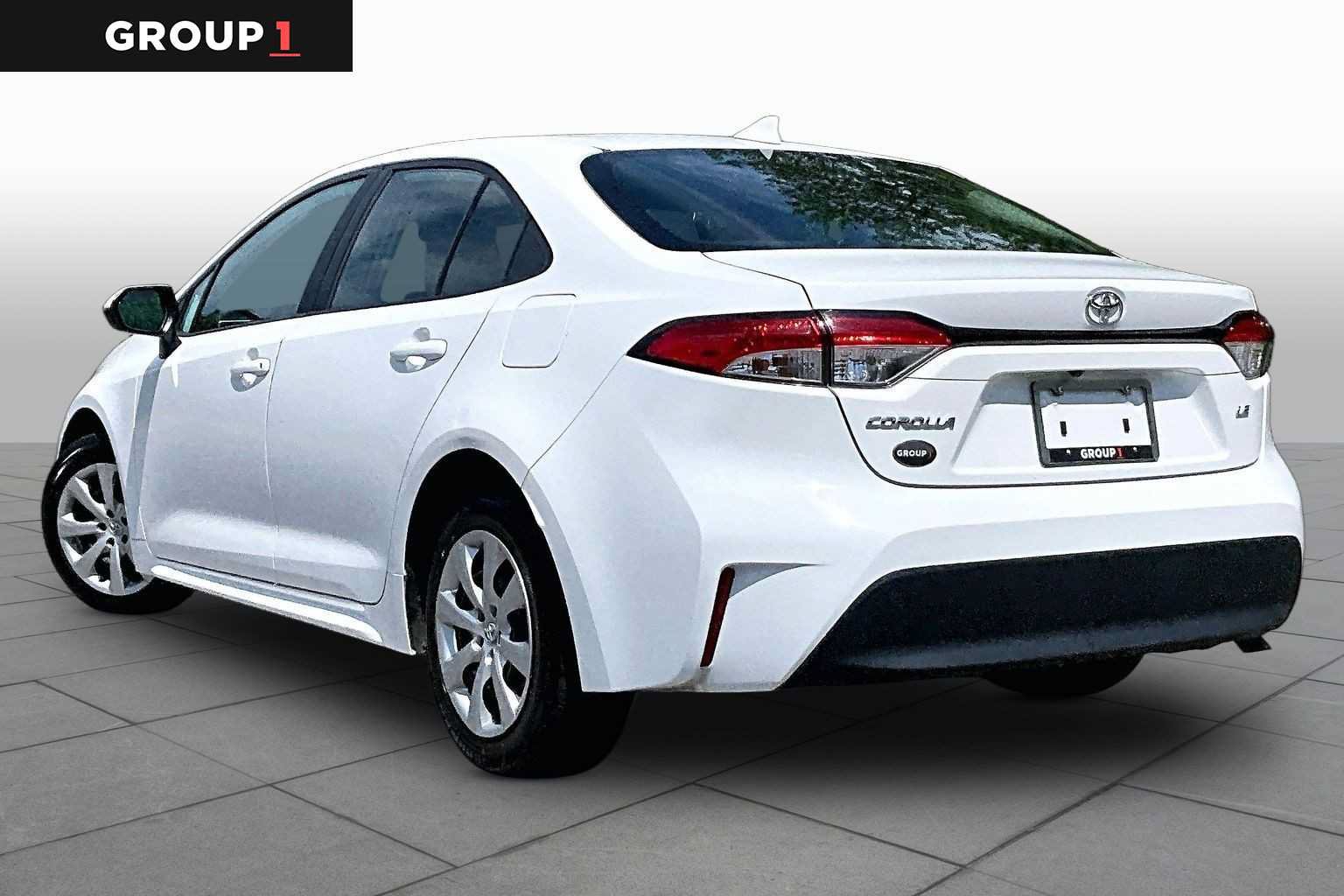 Used 2024 Toyota Corolla LE FWD image 12