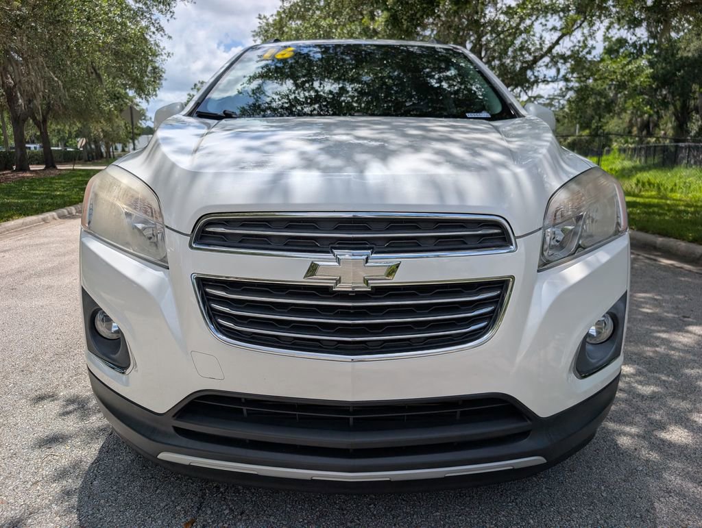 Used 2016 Chevrolet Trax LTZ FWD image 2