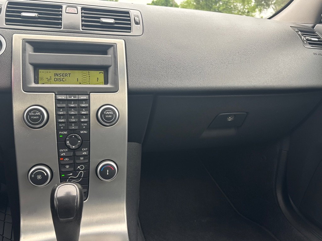 Used 2009 Volvo S40 2.4i FWD image 13