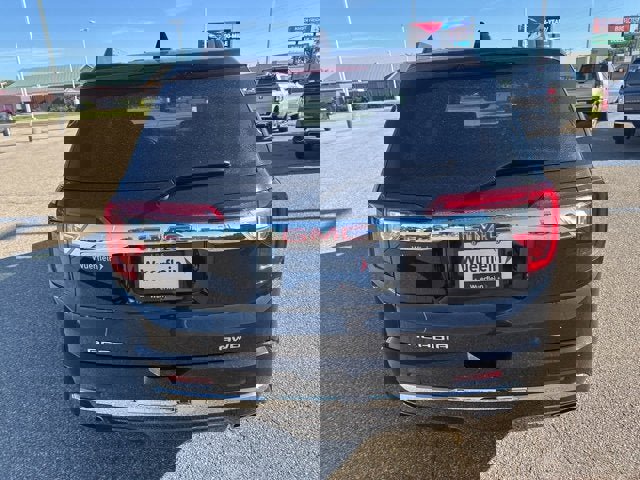 Certified 2023 GMC Acadia Denali w/ Black Diamond Edition image 4