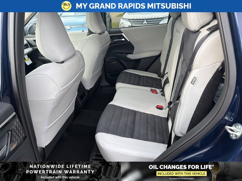 New 2026 Mitsubishi Outlander SE AWD/4WD image 23