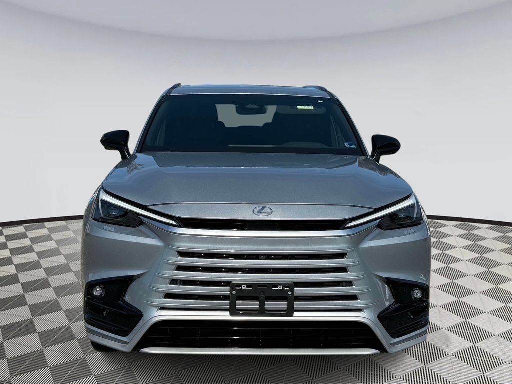 Used 2025 Lexus TX 500h AWD w/ Technology Package image 6