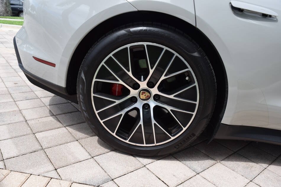 Used 2021 Porsche Taycan 4S AWD/4WD image 85