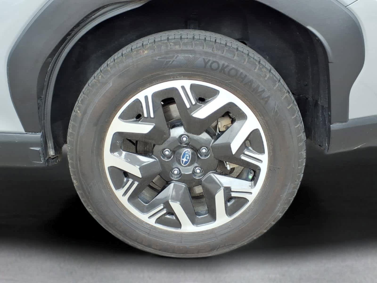 Used 2025 Subaru Forester Premium AWD/4WD image 4