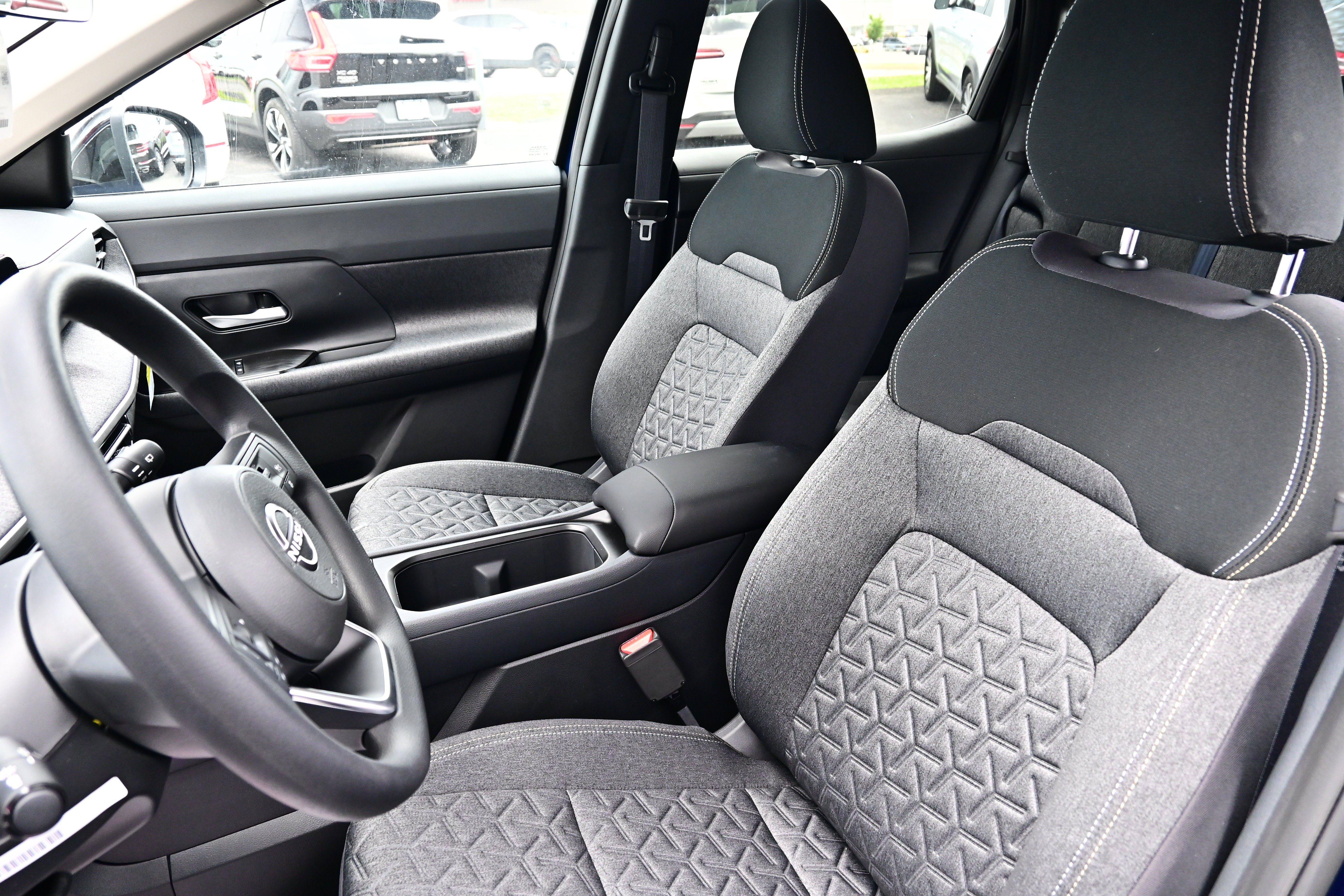 New 2026 Nissan Kicks SV w/ SV Premium Package AWD/4WD image 21