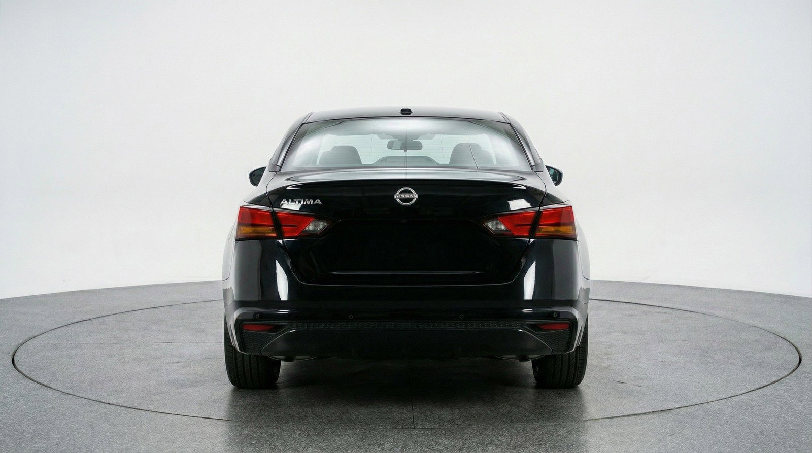 Used 2025 Nissan Altima 2.5 SV FWD image 7