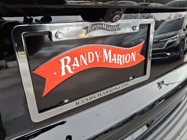 Used 2024 Chevrolet Tahoe Z71 w/ Luxury Package image 29