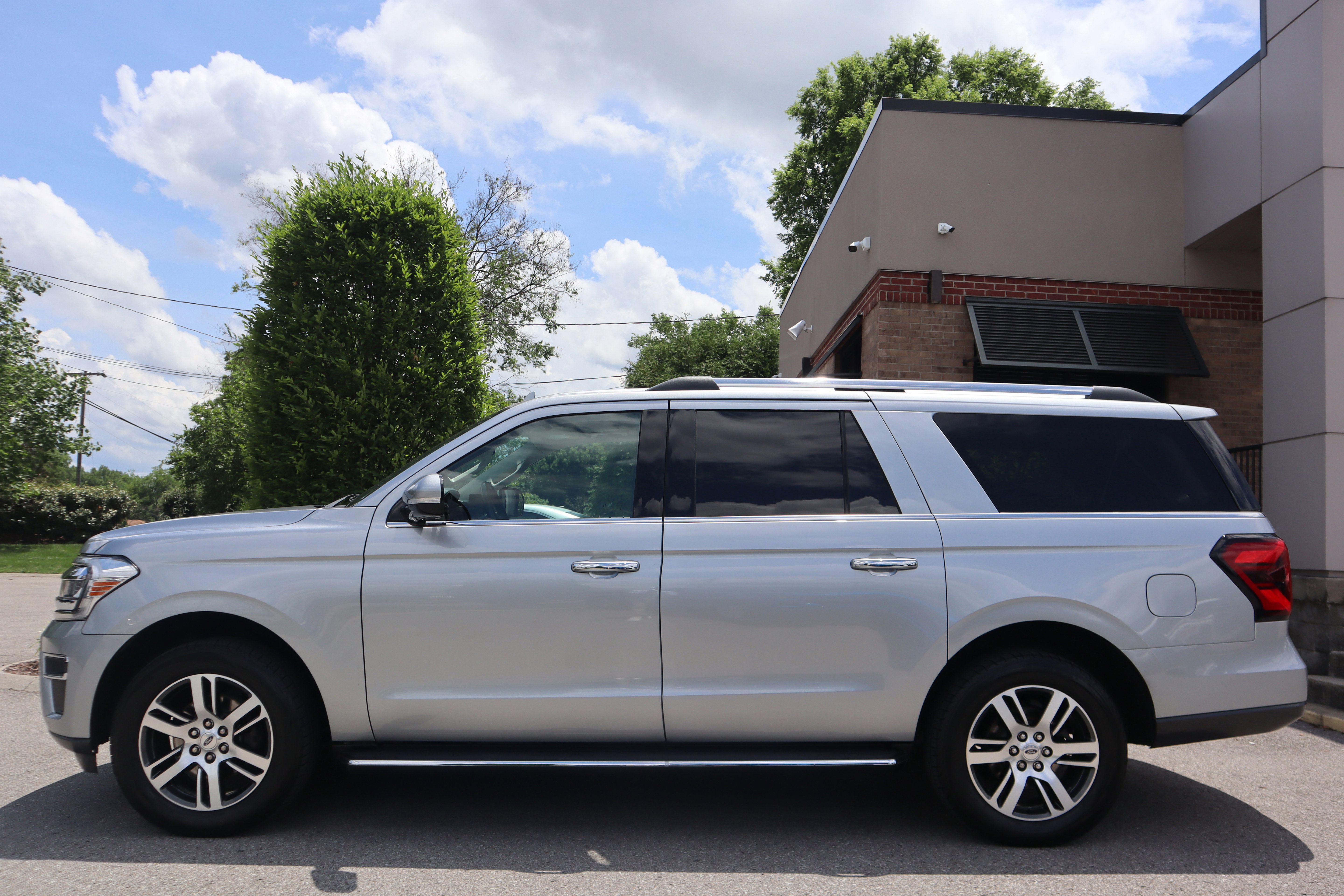 Used 2023 Ford Expedition Max Limited RWD image 11