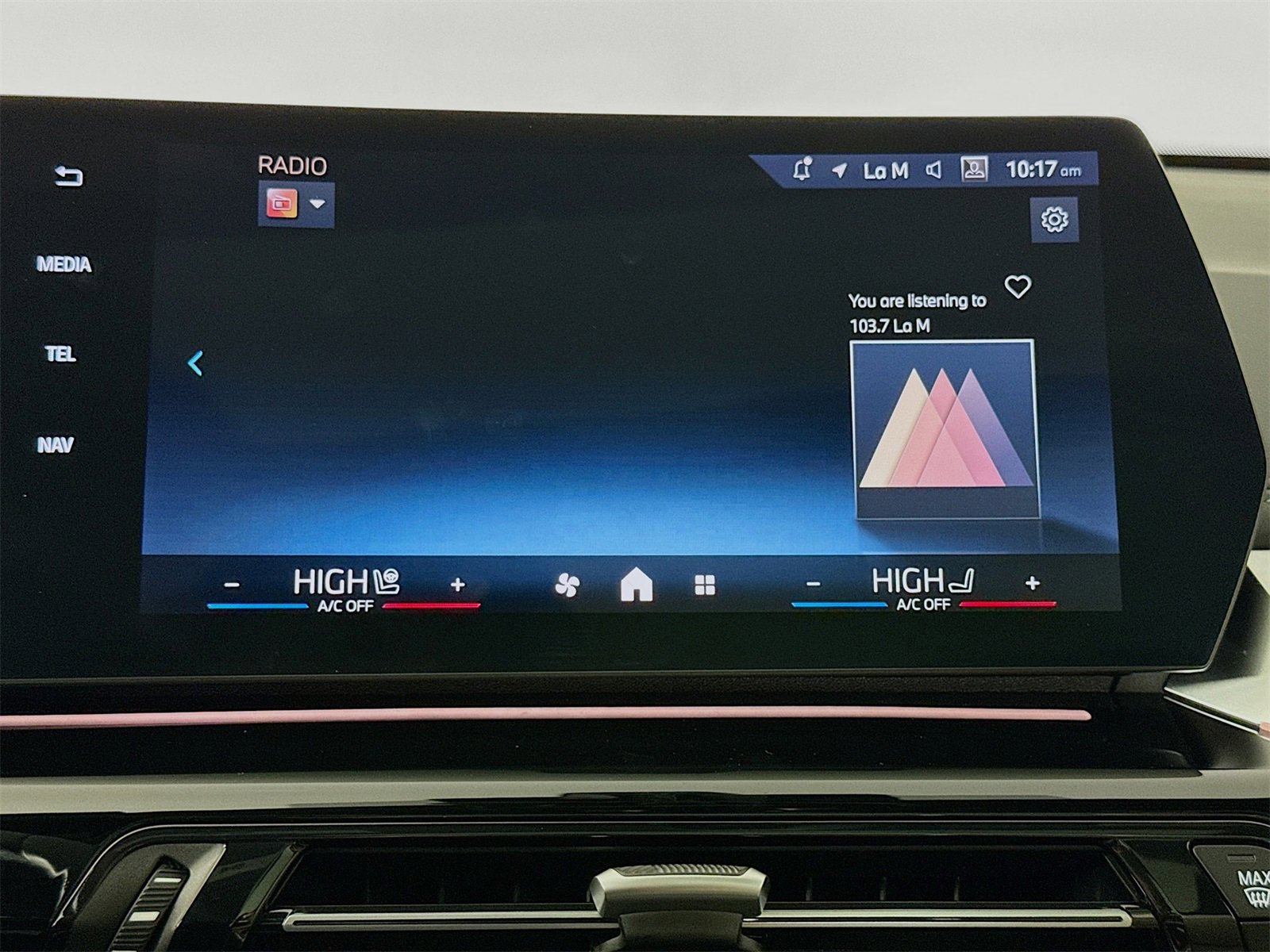 Used 2025 BMW X1 xDrive28i w/ Technology Package image 14