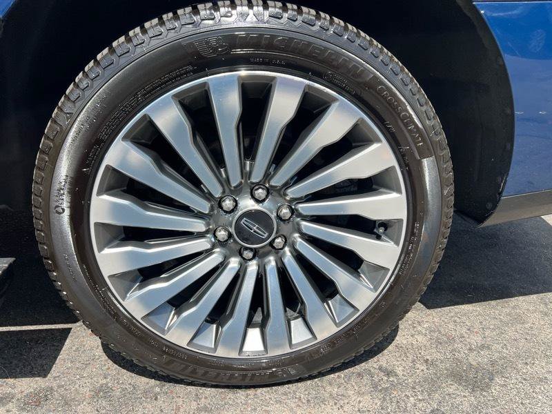 Used 2018 Lincoln Navigator L Reserve w/ Technology Package AWD/4WD image 30