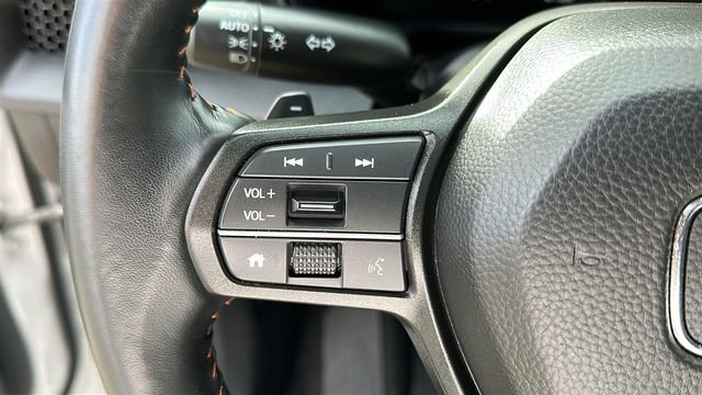 Used 2025 Honda CR-V Sport-L image 13