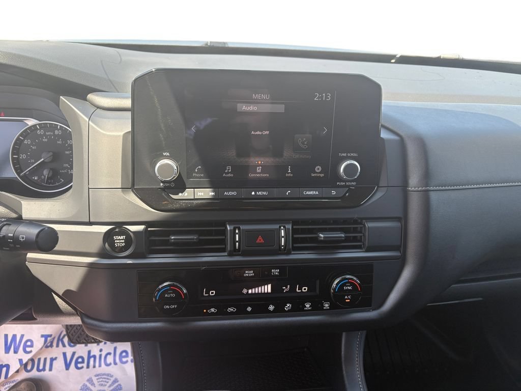 Used 2025 Nissan Pathfinder S FWD image 19