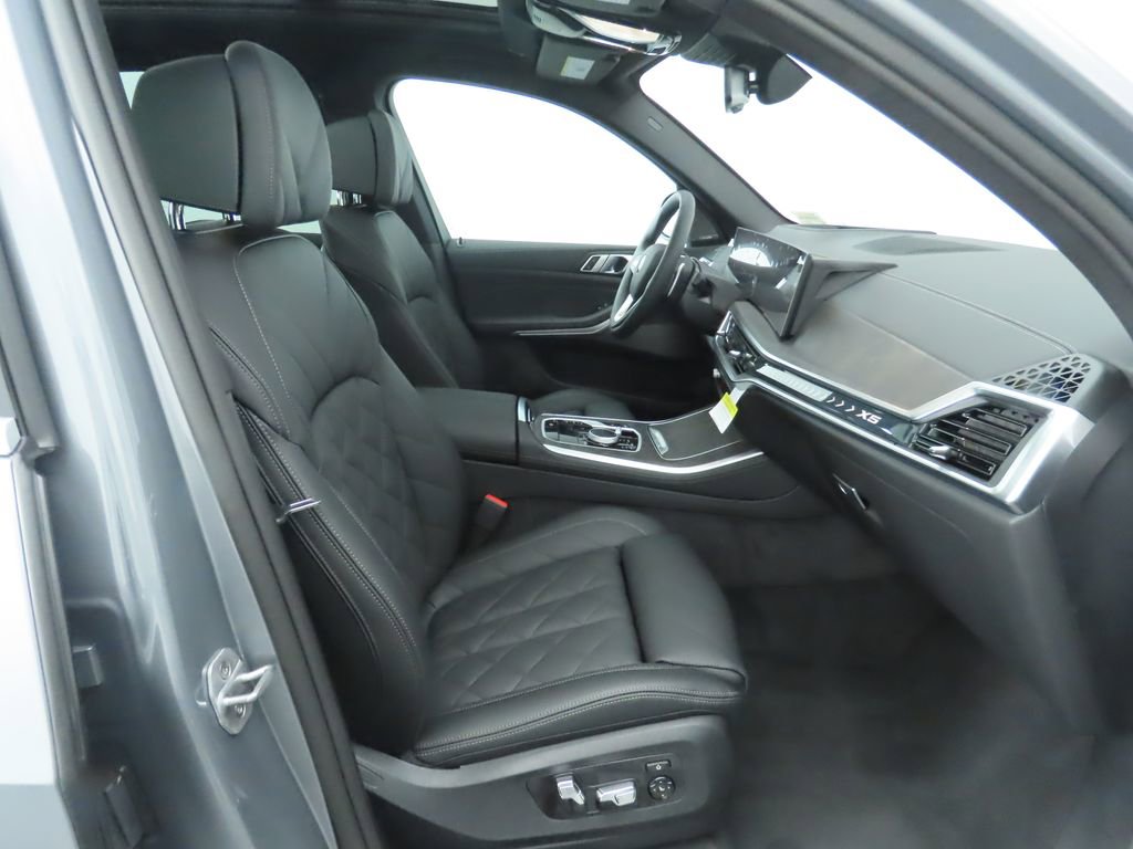 Certified 2026 BMW X5 sDrive40i image 21
