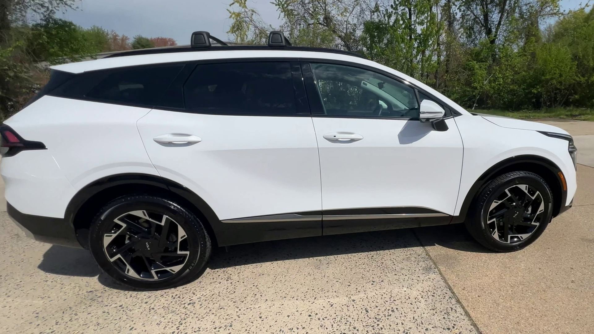 Used 2024 Kia Sportage SX image 12