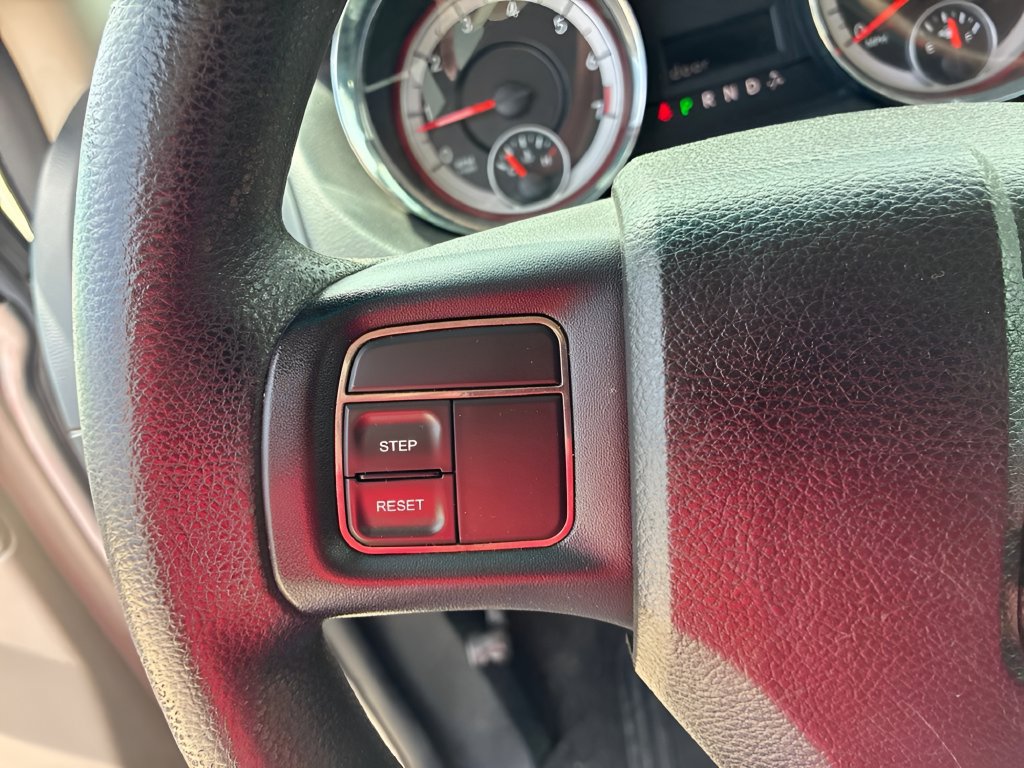 Used 2012 Dodge Grand Caravan SXT FWD image 18