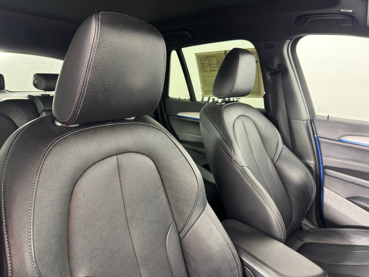 Used 2019 BMW X1 xDrive28i w/ M Sport Package image 29