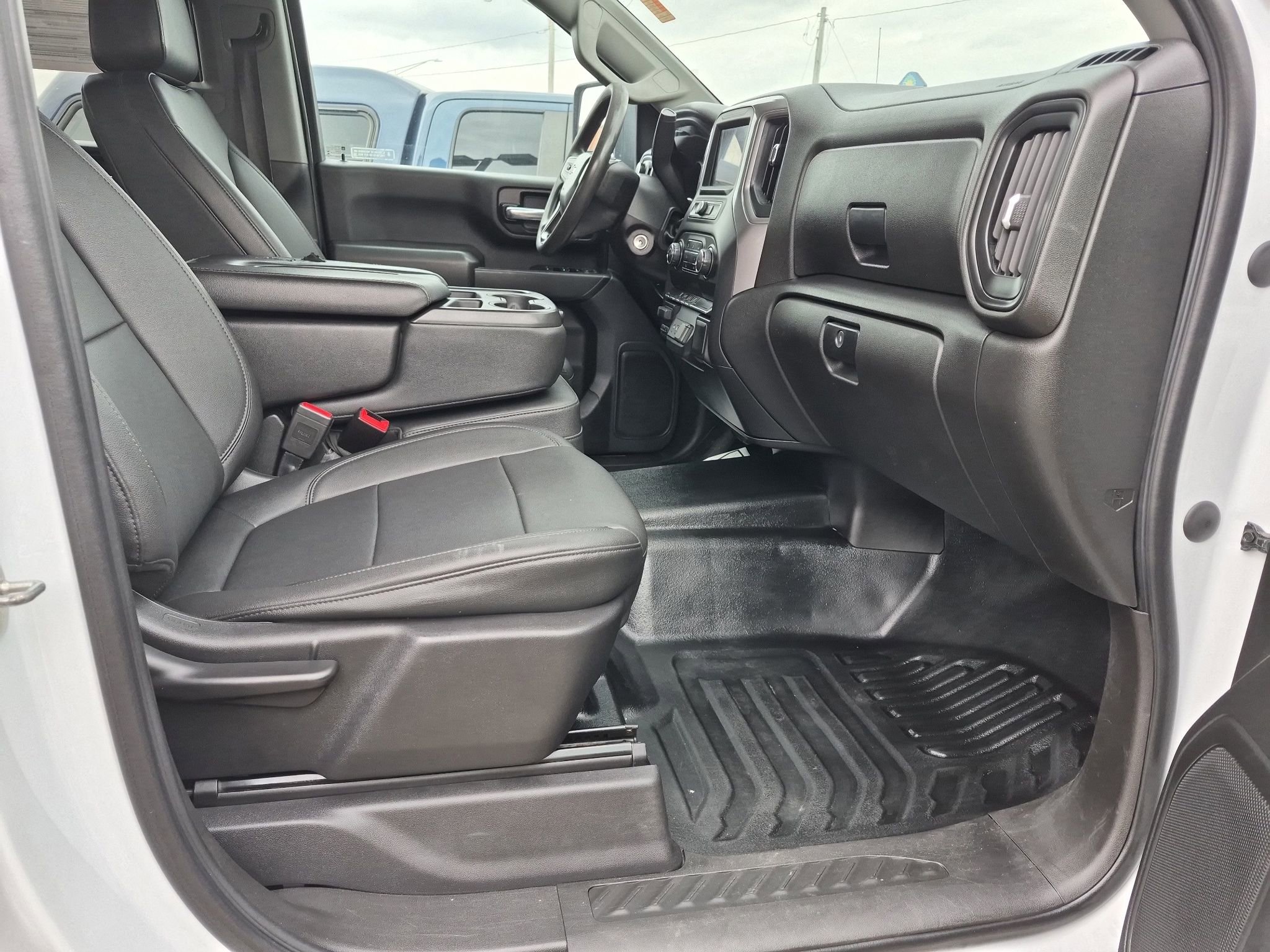 Used 2021 Chevrolet Silverado 2500 W/T w/ WT Fleet Convenience Package AWD/4WD image 31