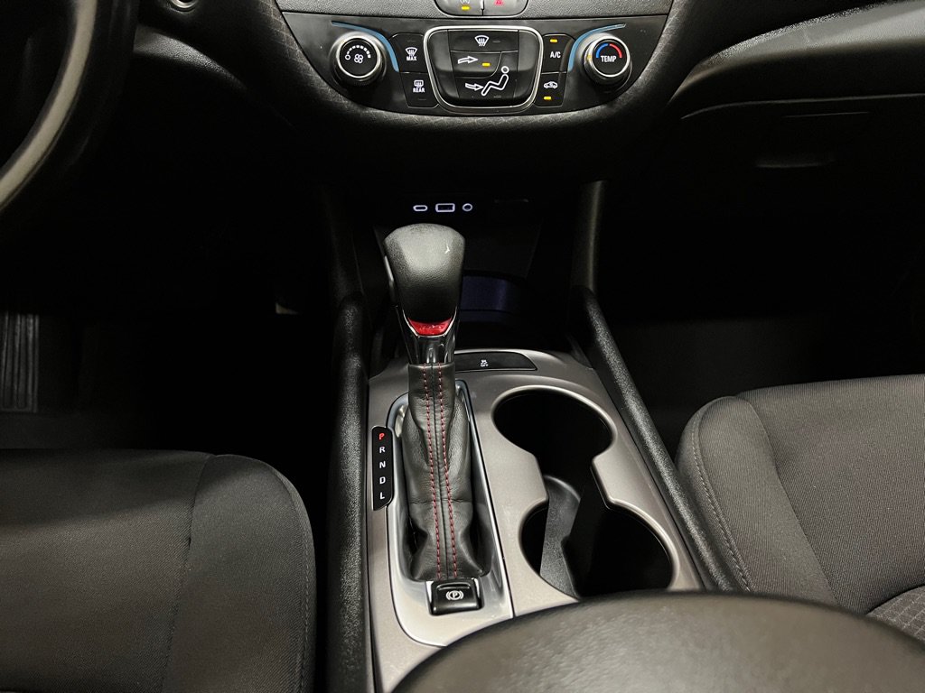 Used 2022 Chevrolet Malibu RS FWD image 30