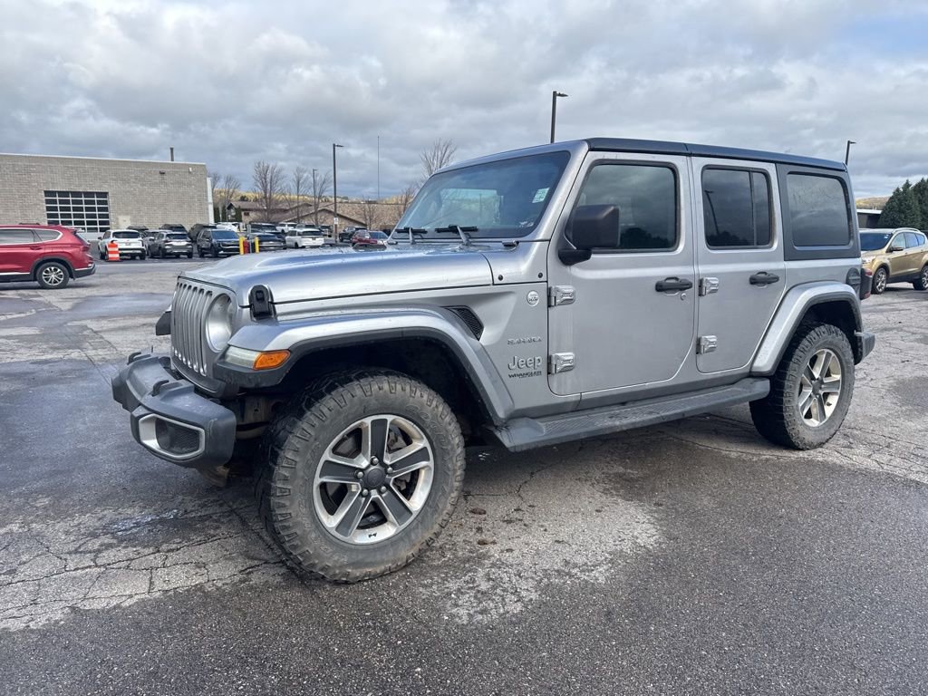 Used 2018 Jeep Wrangler Unlimited Sahara AWD/4WD image 3
