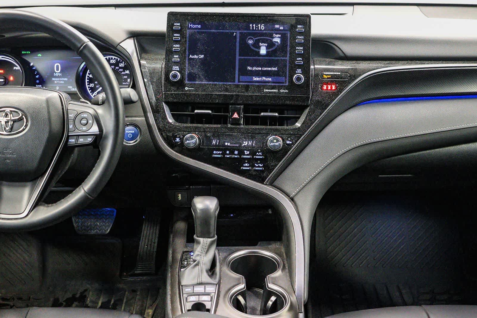 Used 2023 Toyota Camry XSE FWD image 13