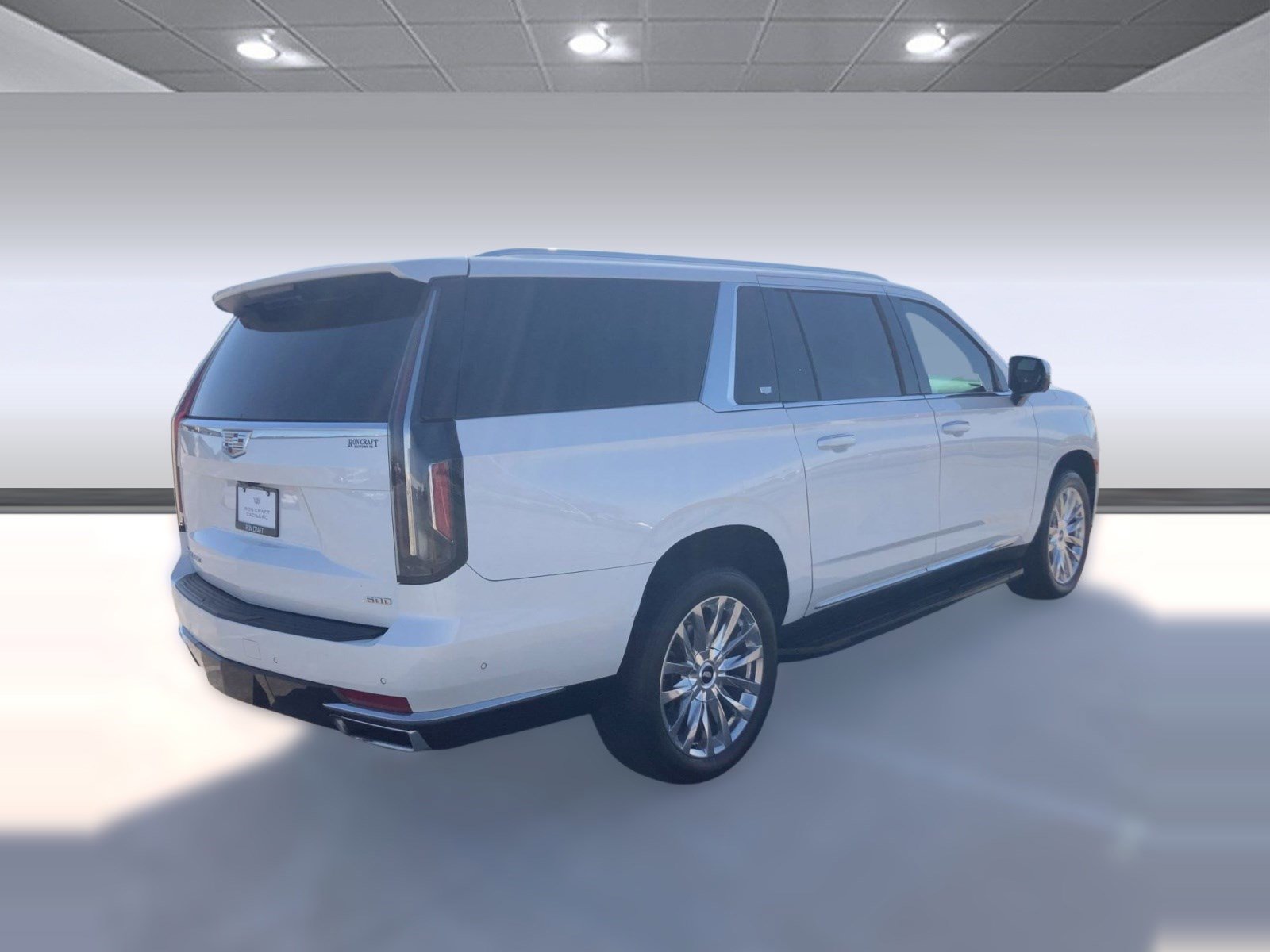 Used 2023 Cadillac Escalade ESV Premium Luxury w/ Performance Package image 8