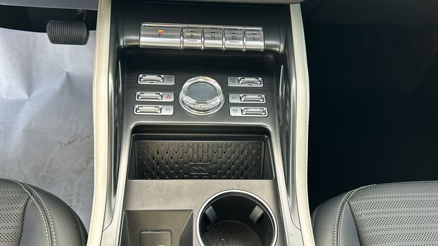 Used 2025 Lincoln Nautilus Reserve image 22