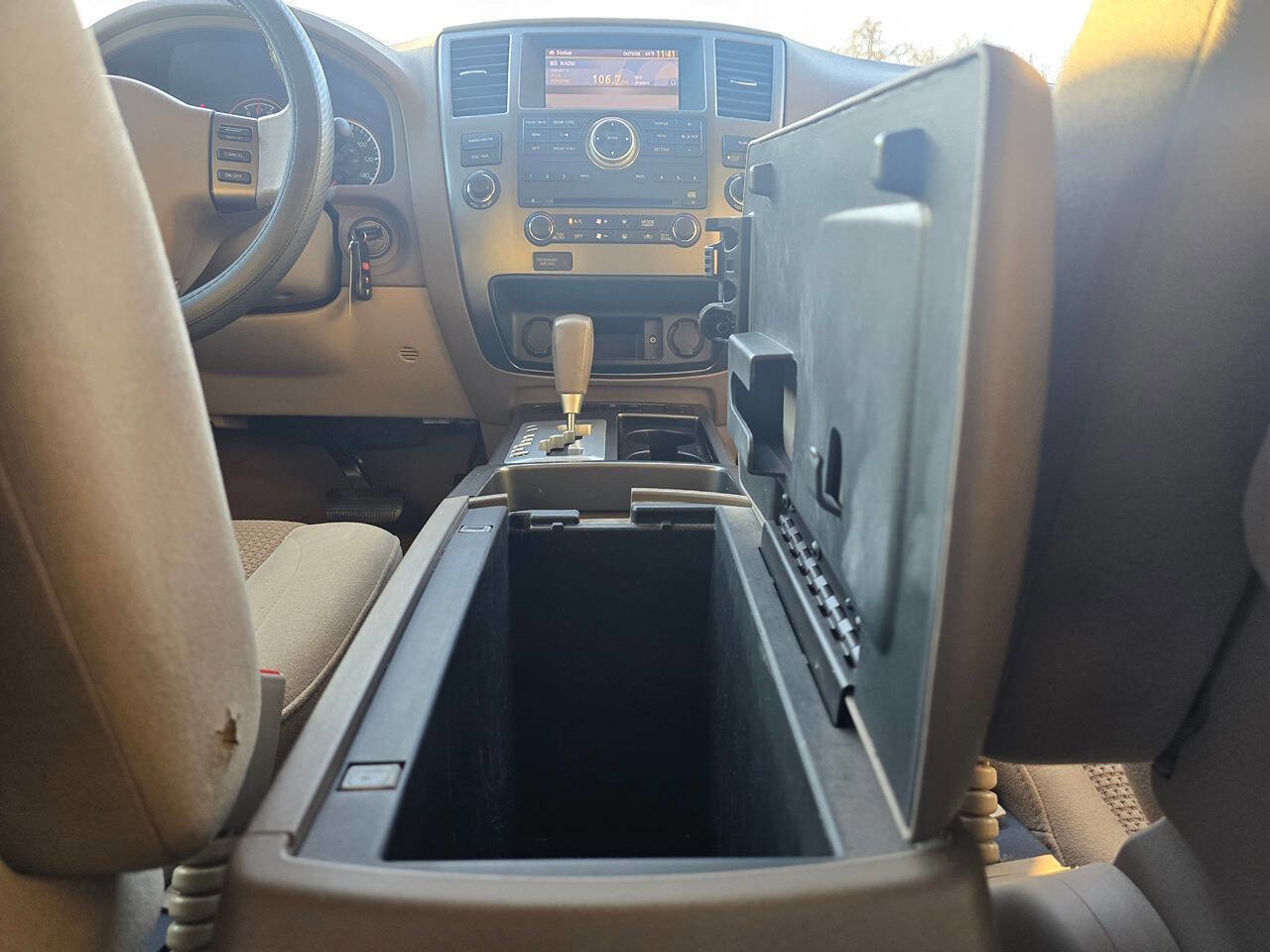 Used 2012 Nissan Armada SV image 35