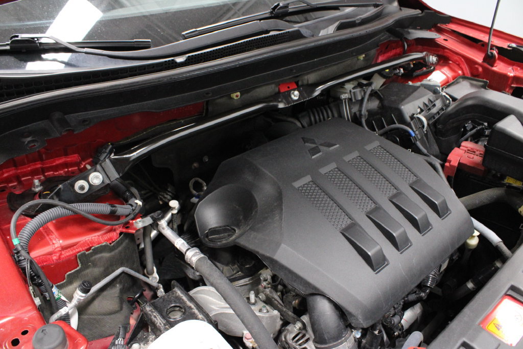 Used 2024 Mitsubishi Eclipse Cross SEL AWD/4WD image 19