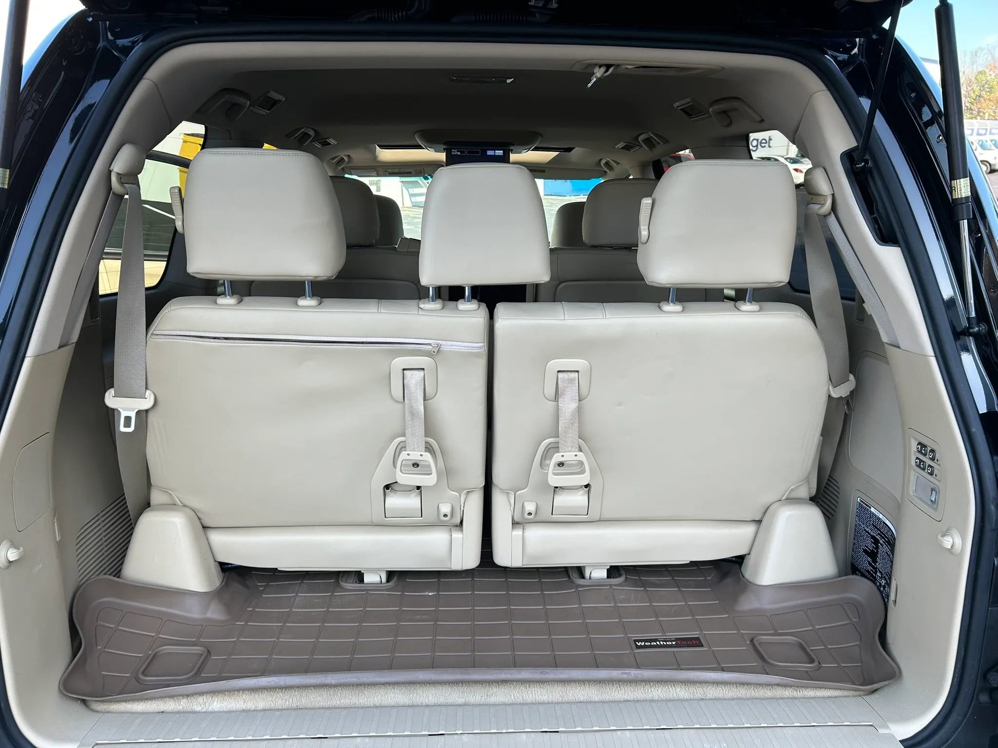 Used 2010 Lexus LX 570 LX 570 Sport Utility 4D image 62