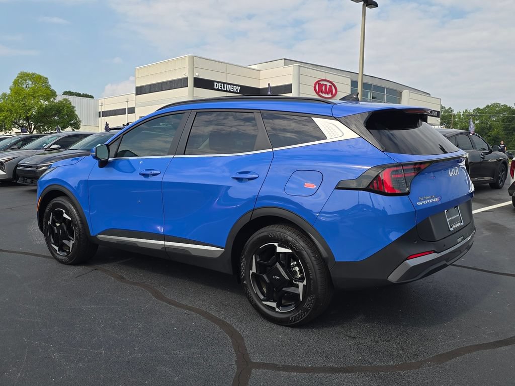Certified 2026 Kia Sportage EX w/ EX Panorama Roof Package AWD/4WD image 5