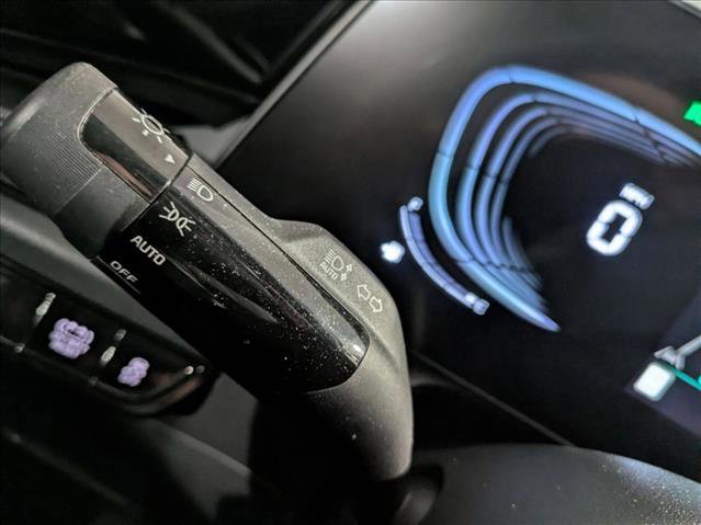 Used 2025 Kia Niro EX image 15