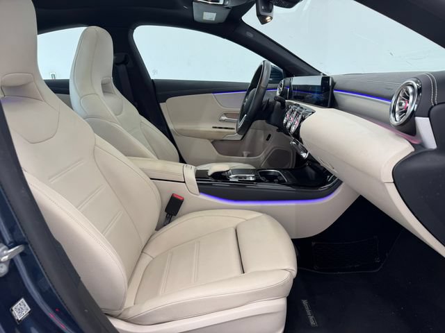 Used 2020 Mercedes-Benz CLA 250 image 17