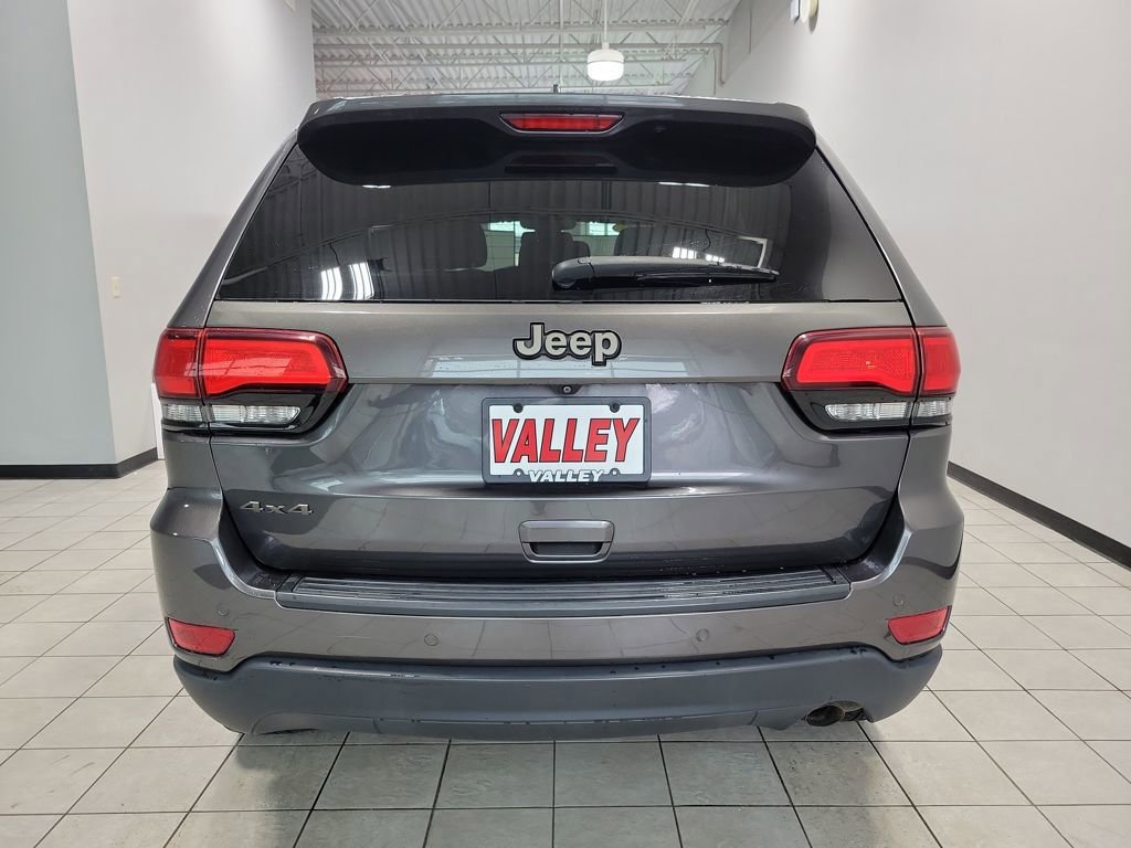 Used 2016 Jeep Grand Cherokee Laredo 75th Anniversary image 6