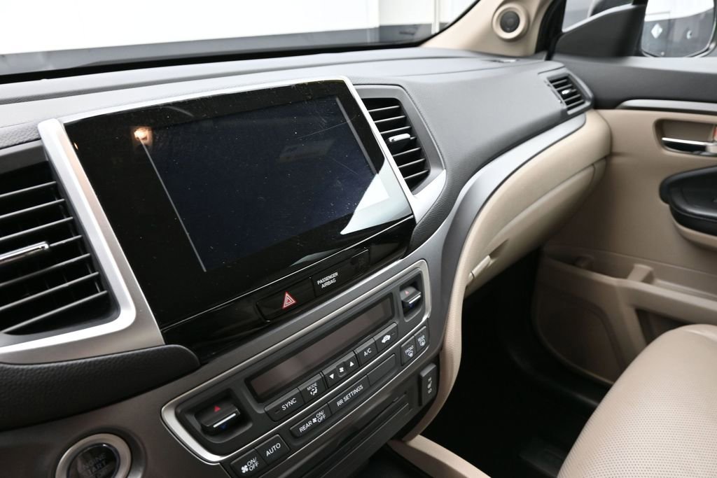 Used 2019 Honda Ridgeline RTL-T image 13