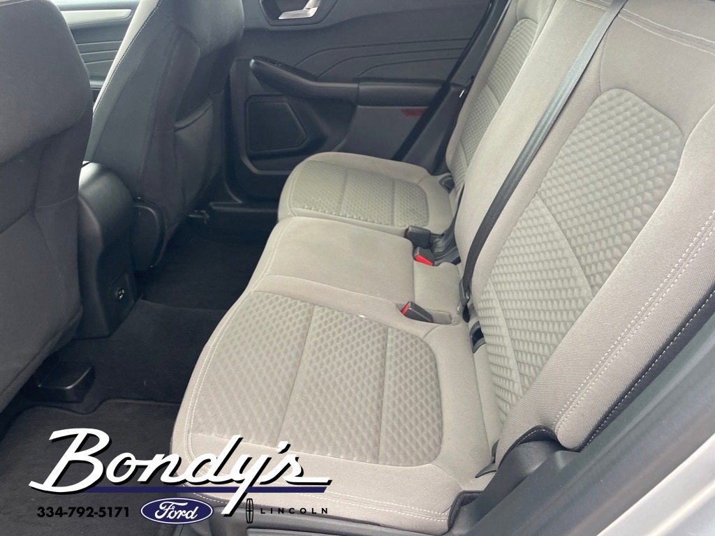 Used 2021 Ford Escape SE image 14