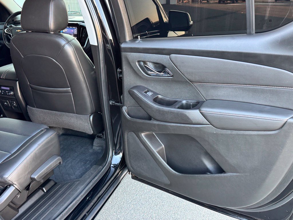 Used 2020 Chevrolet Traverse Premier w/ Redline Edition FWD image 29