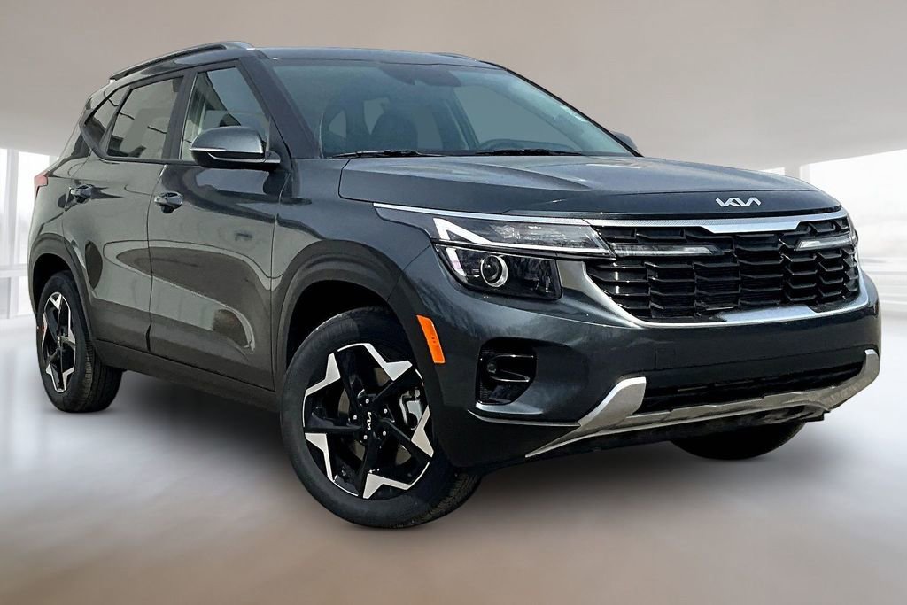 New 2026 Kia Seltos S AWD/4WD image 2