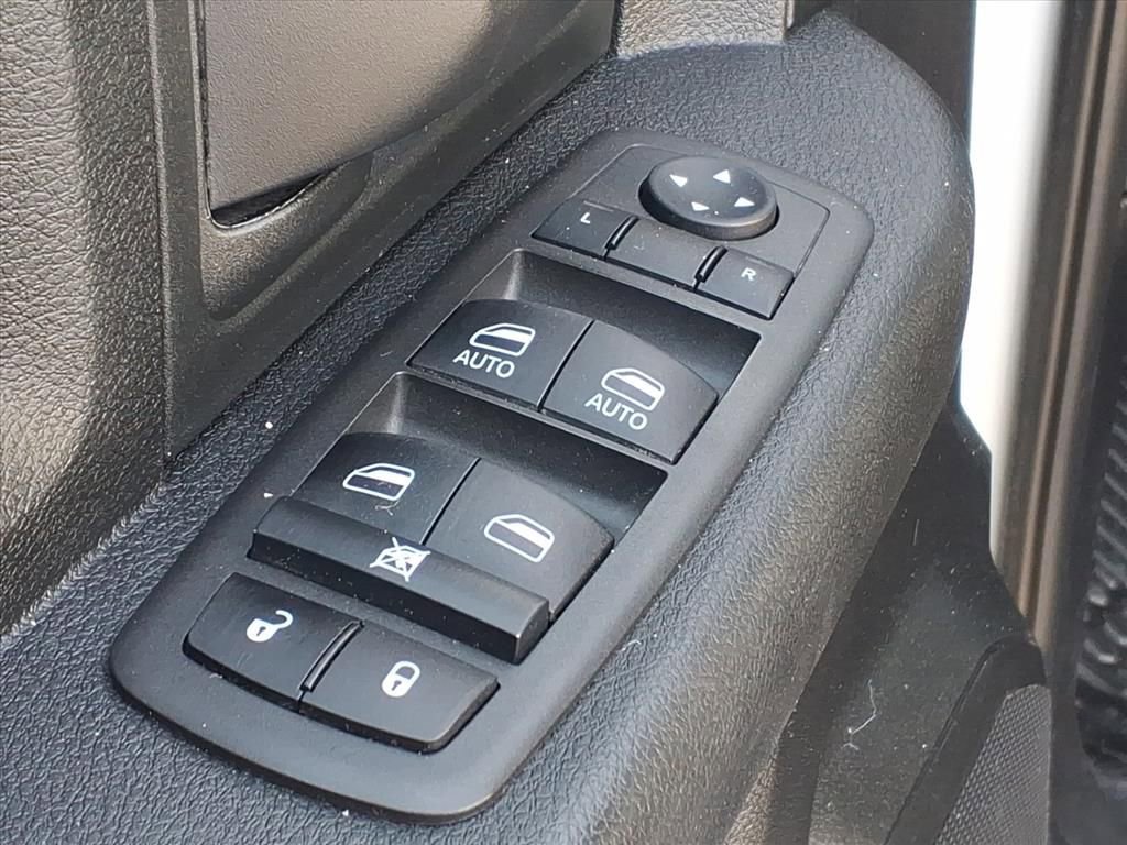 Used 2022 RAM 2500 Tradesman w/ Chrome Appearance Group image 14