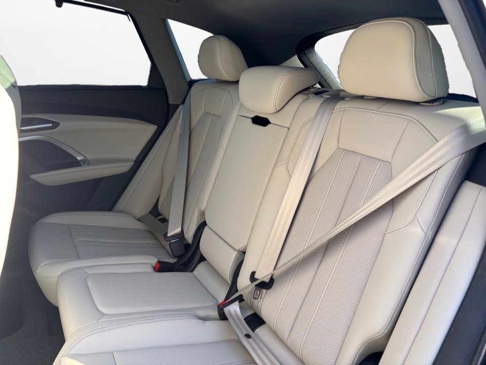 New 2025 Audi Q5 Premium Plus image 12