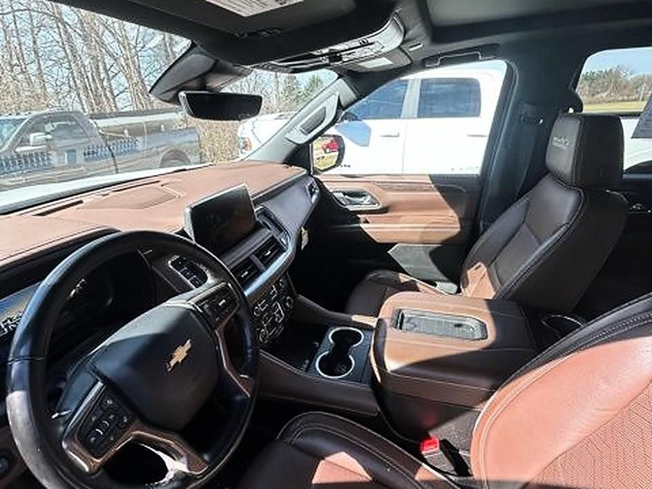 Used 2023 Chevrolet Tahoe High Country image 16