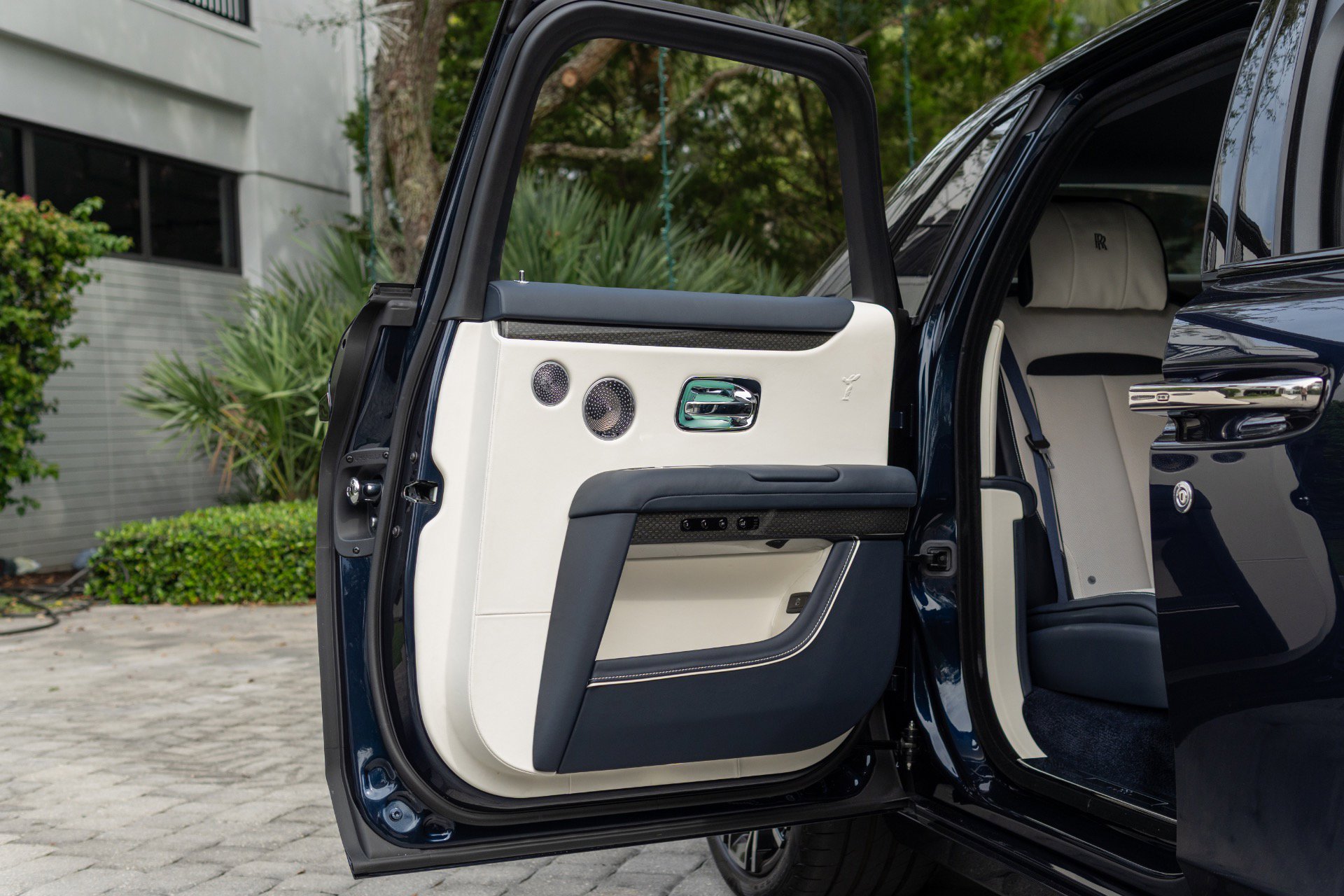 Used 2023 Rolls-Royce Ghost Black Badge w/ Black Badge Ghost Package image 59