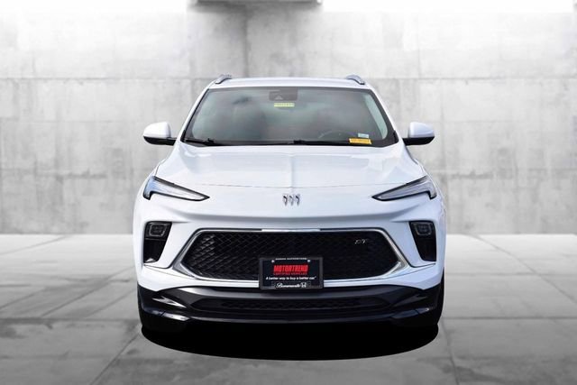 Used 2024 Buick Encore GX Sport Touring image 4