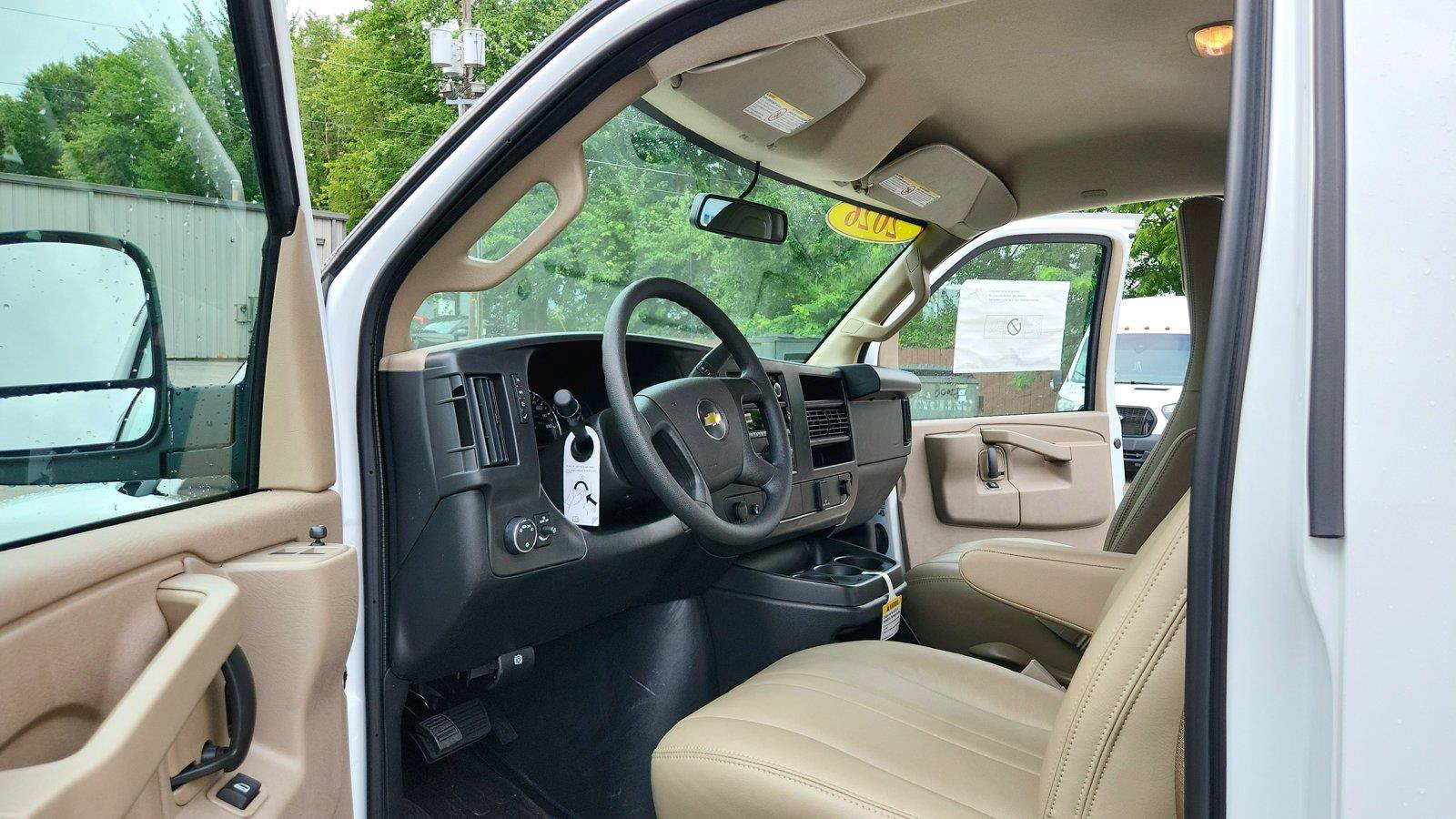 New 2026 Chevrolet Express 3500 Extended RWD image 16